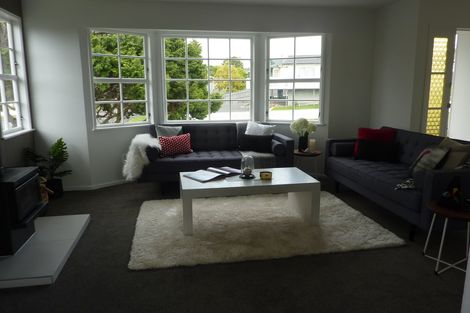 Photo of property in 14 Ferndown Avenue, Papatoetoe, Auckland, 2025