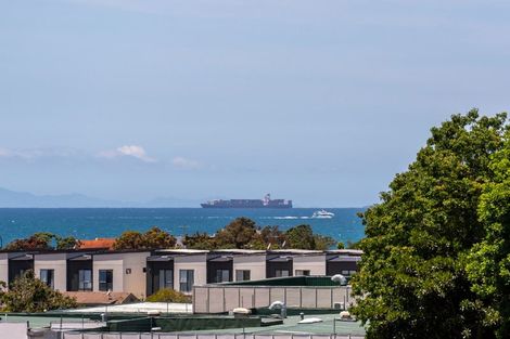 Photo of property in Wilk Heights, 2/8 Wilk Lane, Browns Bay, Auckland, 0630