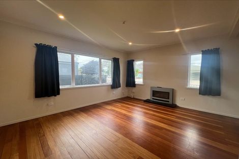 Photo of property in 75 Queen Street West, Levin, 5510
