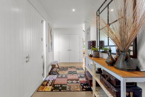 Photo of property in 251 Beacon Point Road, Wanaka, 9305