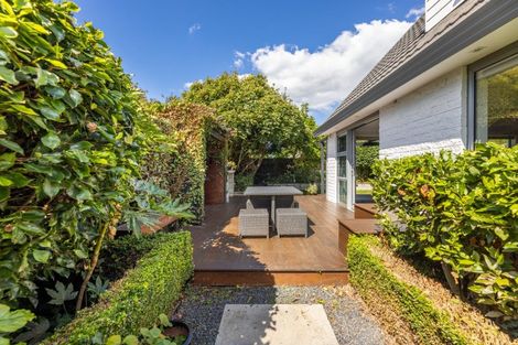 Photo of property in 2/52 Crofton Road, Harewood, Christchurch, 8051