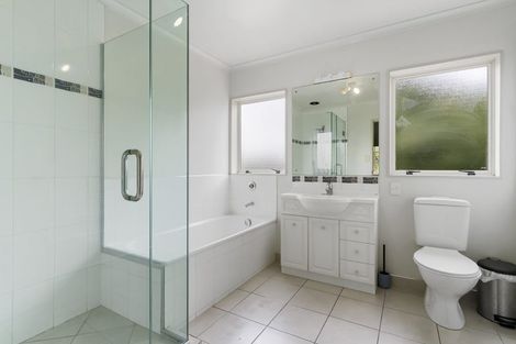 Photo of property in 8 Lime Crescent, Papakura, 2110