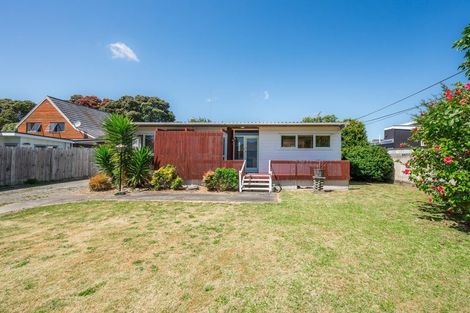 Photo of property in 4 Rimu Street, Waikanae, 5036