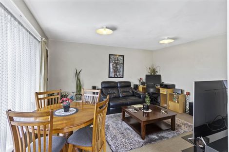 Photo of property in 2/107b Gayhurst Road, Dallington, Christchurch, 8061