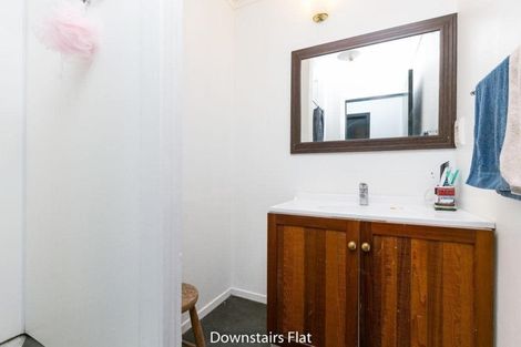 Photo of property in 28 Jane Grove, Paparangi, Wellington, 6037