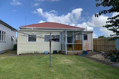 Photo of property in 78 Disraeli Street, Hawera, 4610