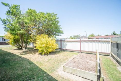 Photo of property in 2-4 Westmere Place, Takaro, Palmerston North, 4412
