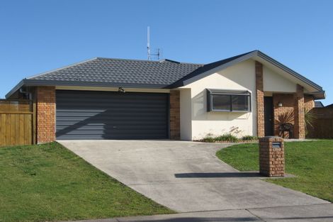 Photo of property in 5 Sandhurst Place, Nawton, Hamilton, 3200