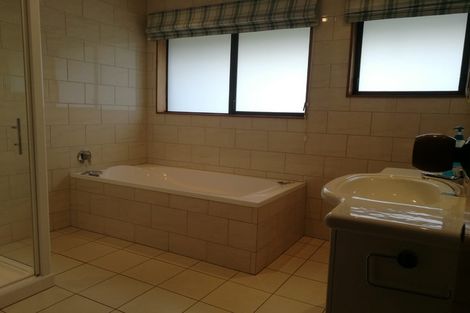 Photo of property in 36 Pitoitoi Street, Otaihanga, Paraparaumu, 5036