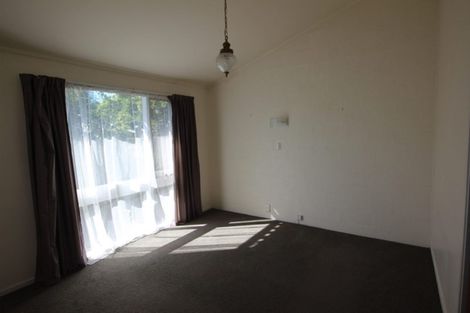Photo of property in 1/6 Bond Crescent, Forrest Hill, Auckland, 0620