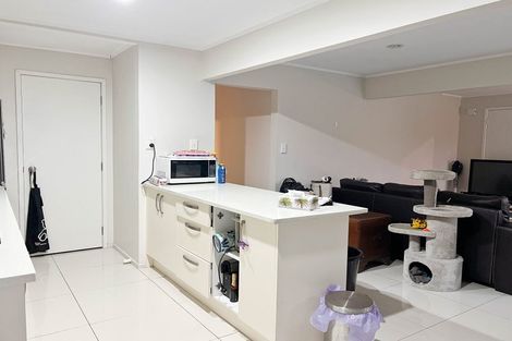 Photo of property in 4 Santiago Crescent, Unsworth Heights, Auckland, 0632