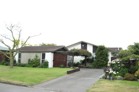 Photo of property in 7 Brigadoon Place, Avonhead, Christchurch, 8042