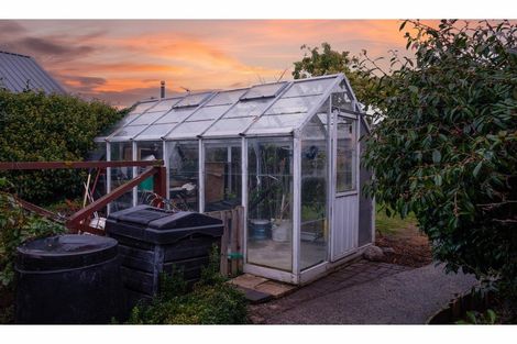 Photo of property in 26 Walton Park Avenue, Fairfield, Dunedin, 9018