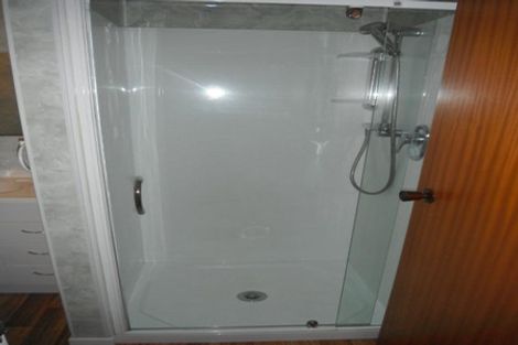 Photo of property in 44a Saint Ronans Avenue, Waterloo, Lower Hutt, 5011