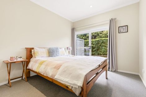 Photo of property in 2/17 Tremaine Avenue, Two Mile Bay, Taupo, 3330