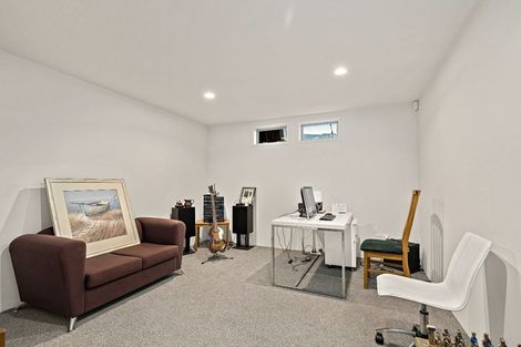Photo of property in 8 Graceview Way, West Harbour, Auckland, 0618