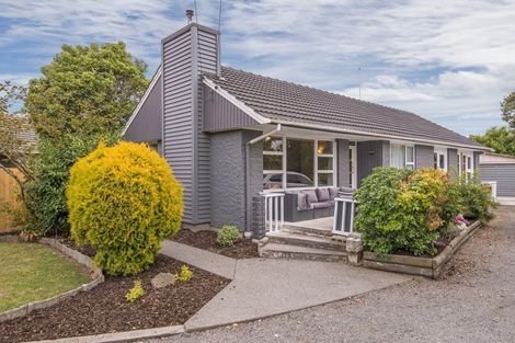 Photo of property in 235 Grimseys Road, Redwood, Christchurch, 8051