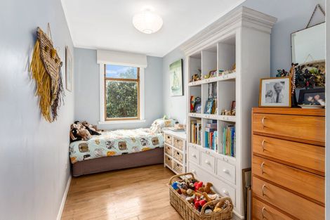 Photo of property in 39 Bayview Road, Paremata, Porirua, 5024