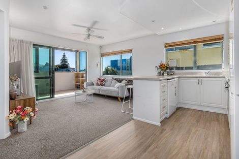 Photo of property in 1e/25 Maclean Street, Paraparaumu Beach, Paraparaumu, 5032