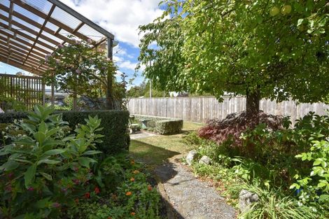 Photo of property in 16 Tyne Street, Carterton, 5713