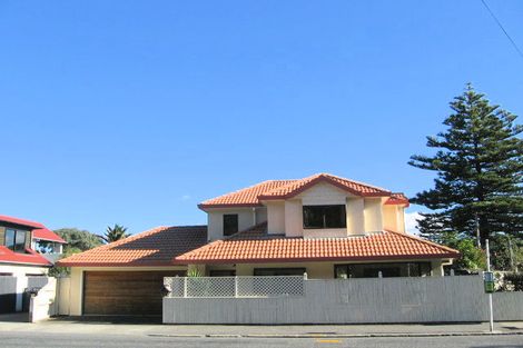 Photo of property in 2/272 Muritai Road, Eastbourne, Lower Hutt, 5013