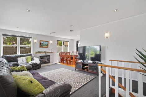Photo of property in 15 Red Hill Road, Red Hill, Papakura, 2110
