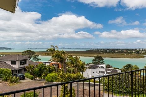 Photo of property in 19 Renoir Street, West Harbour, Auckland, 0618