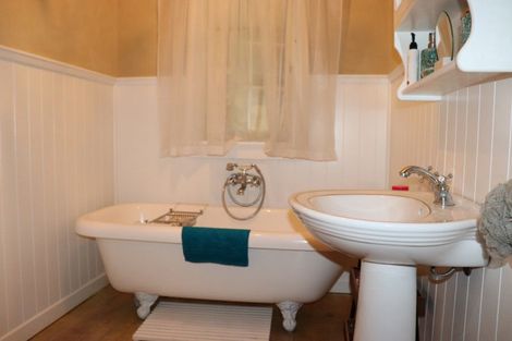 Photo of property in 190 Great South Road, Huntly, 3700