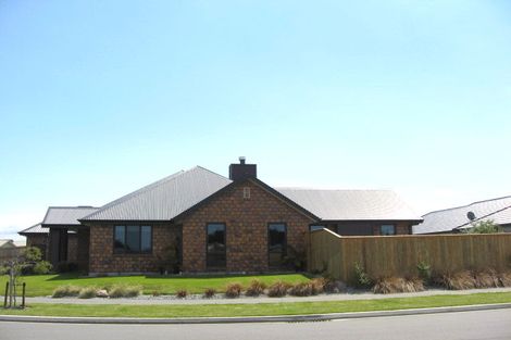 Photo of property in 28 Bottle Lake Drive, Parklands, Christchurch, 8083