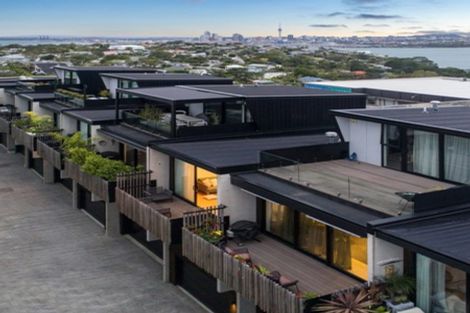 Photo of property in Sugar Lane Apartments, 10/31 Rawene Road, Birkenhead, Auckland, 0626