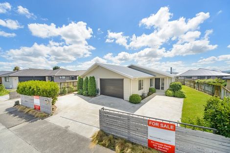 Photo of property in 106 Roberts Line, Kelvin Grove, Palmerston North, 4414