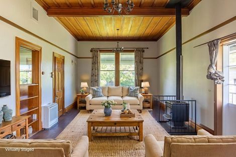 Photo of property in 30 Church Street, Waipawa, 4210