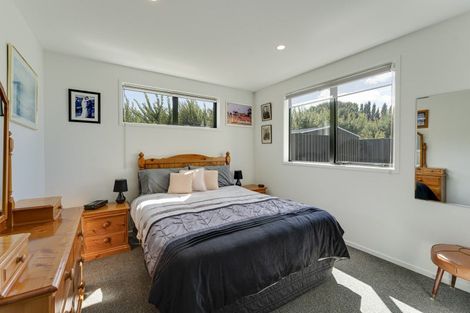 Photo of property in 17 Guano Crescent, Cromwell, 9310