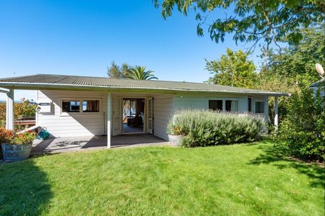 Photo of property in 4 Winston Street, Acacia Bay, Taupo, 3330