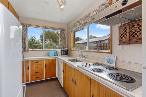 Photo of property in 6 Sequoia Place, Parklands, Christchurch, 8083