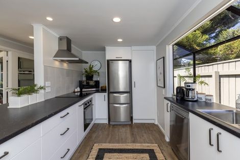 Photo of property in 1a Arawa Street, Raumati Beach, Paraparaumu, 5032