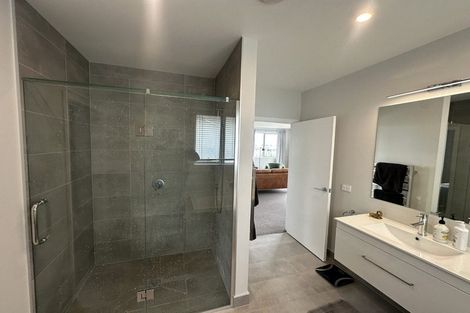 Photo of property in 18 Kawariki Road, Helensville, 0800