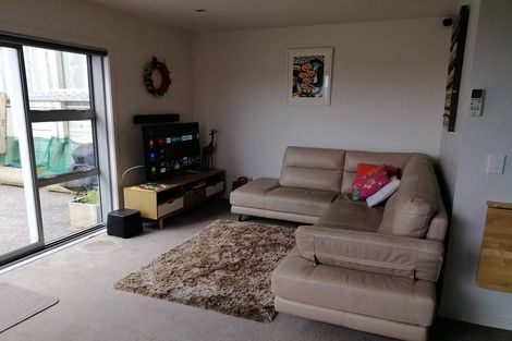 Photo of property in 4 Versailles Street, Karori, Wellington, 6012