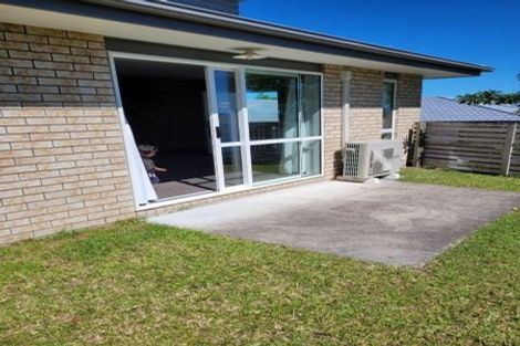 Photo of property in 2 Elena Place, Welcome Bay, Tauranga, 3112