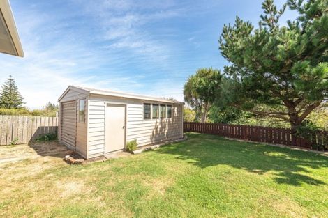 Photo of property in 13 Egmont Street, Castlecliff, Whanganui, 4501