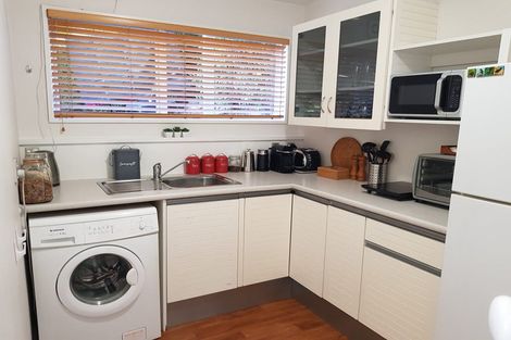 Photo of property in 34 The Brae, Mount Pleasant, Christchurch, 8081