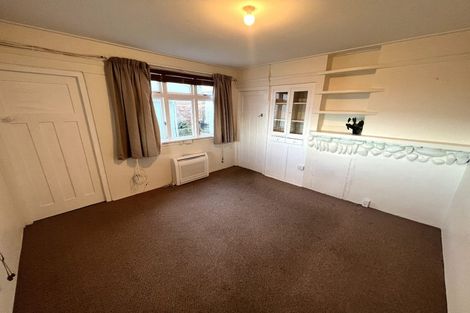 Photo of property in 34 Moana Road, Plimmerton, Porirua, 5026