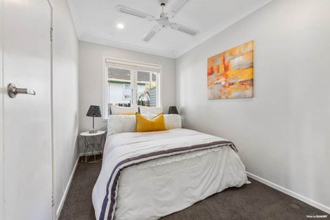 Photo of property in 16 Kohekohe Street, New Lynn, Auckland, 0600