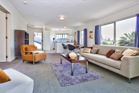 Photo of property in 62a Glendale Road, Glen Eden, Auckland, 0602