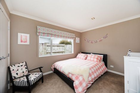 Photo of property in 5 Manhattan Court, Kelvin Grove, Palmerston North, 4414