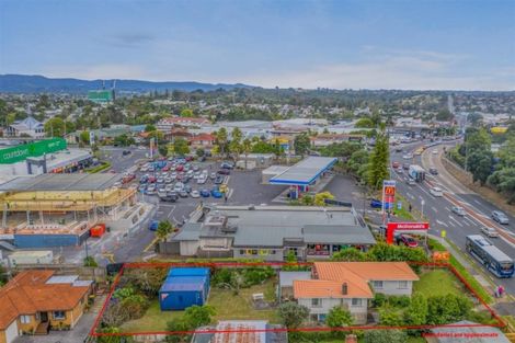 Photo of property in 3370 Great North Road, Glen Eden, Auckland, 0602