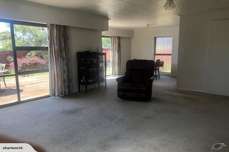 Photo of property in 37 Branch Road, Highlands Park, New Plymouth, 4312