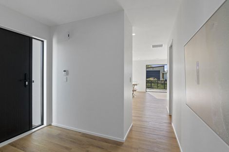 Photo of property in 2 Coe Street, Halswell, Christchurch, 8025