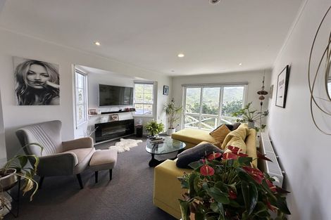 Photo of property in 24a Parklands Drive, Karori, Wellington, 6012