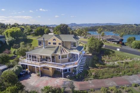 Photo of property in 6 Puriri Place, Sandspit, Warkworth, 0982